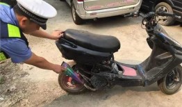 摩托车炸街爆料视频,街头狂飙引发热议